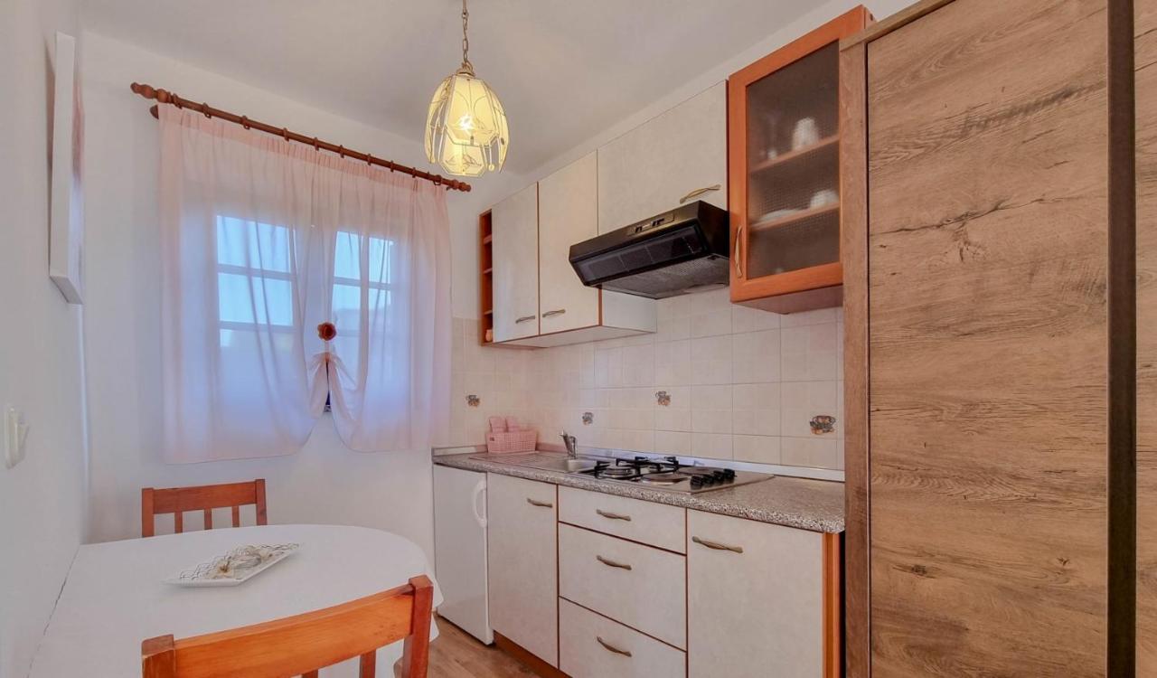 Santo Apartment Novigrad  Exterior photo